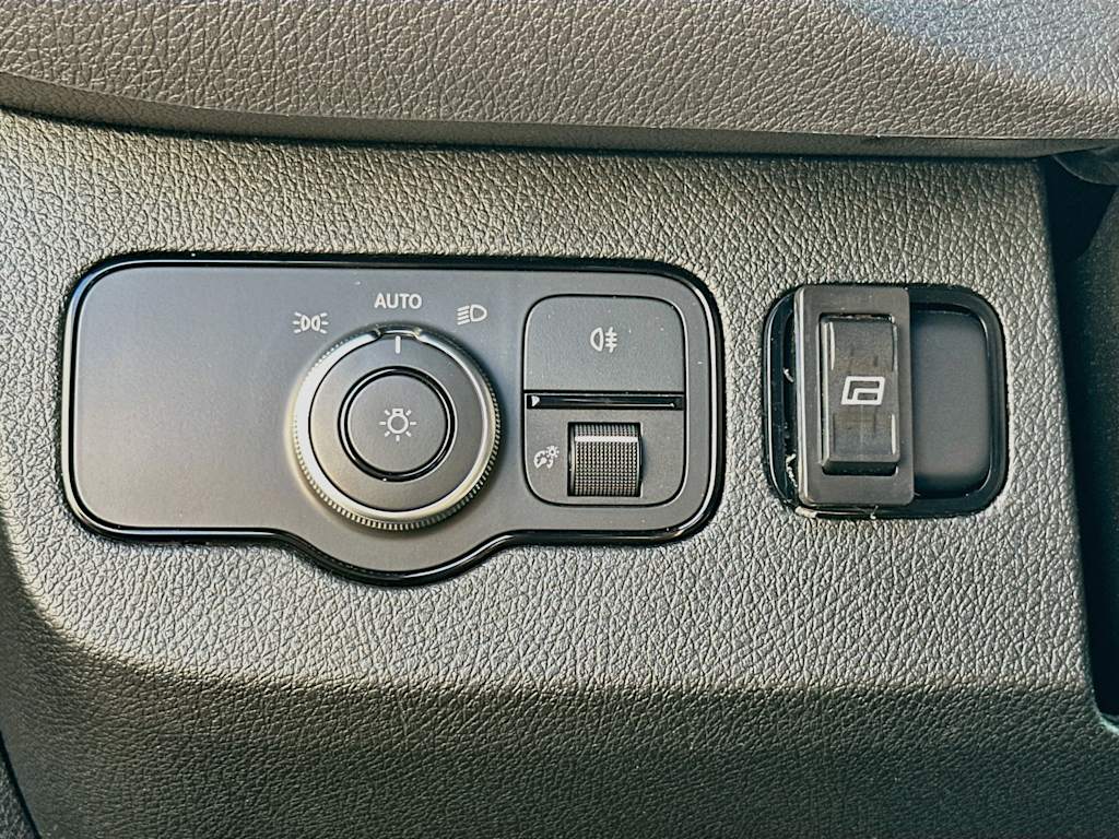 Thumbnail: 2019 Mercedes-Benz Sprinter - 22