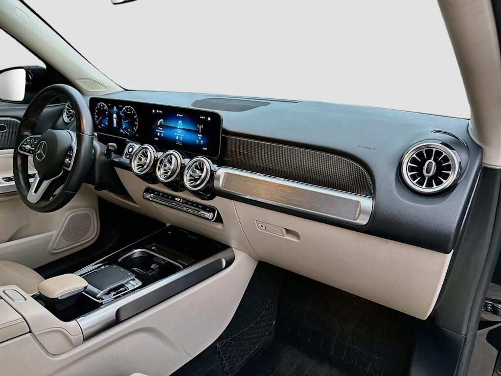 Thumbnail: 2020 Mercedes-Benz GLB - 28