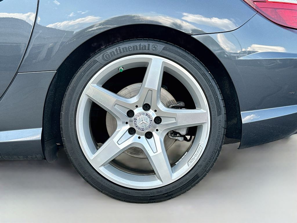 Thumbnail: 2013 Mercedes-Benz SLK - 8