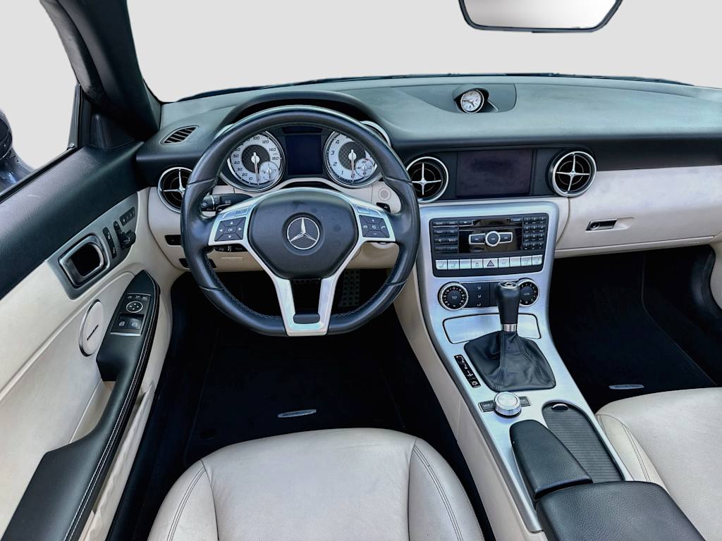 Thumbnail: 2013 Mercedes-Benz SLK - 13