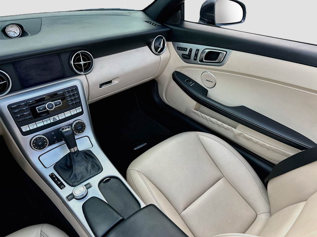 Thumbnail: 2013 Mercedes-Benz SLK - 14