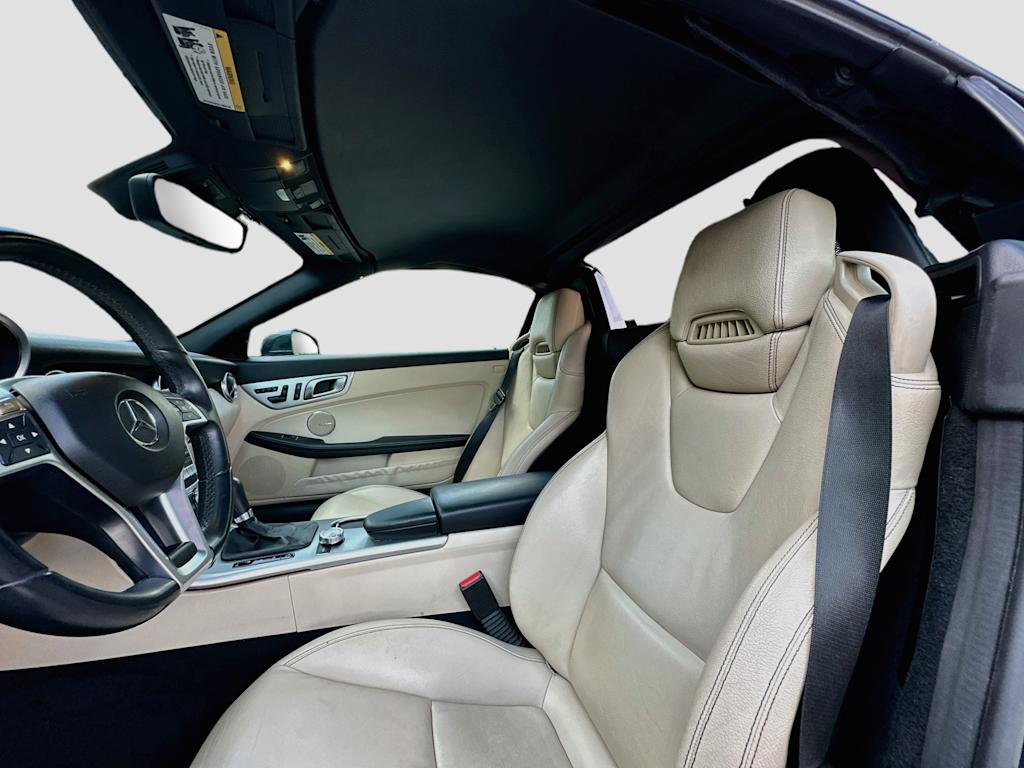 Thumbnail: 2013 Mercedes-Benz SLK - 11