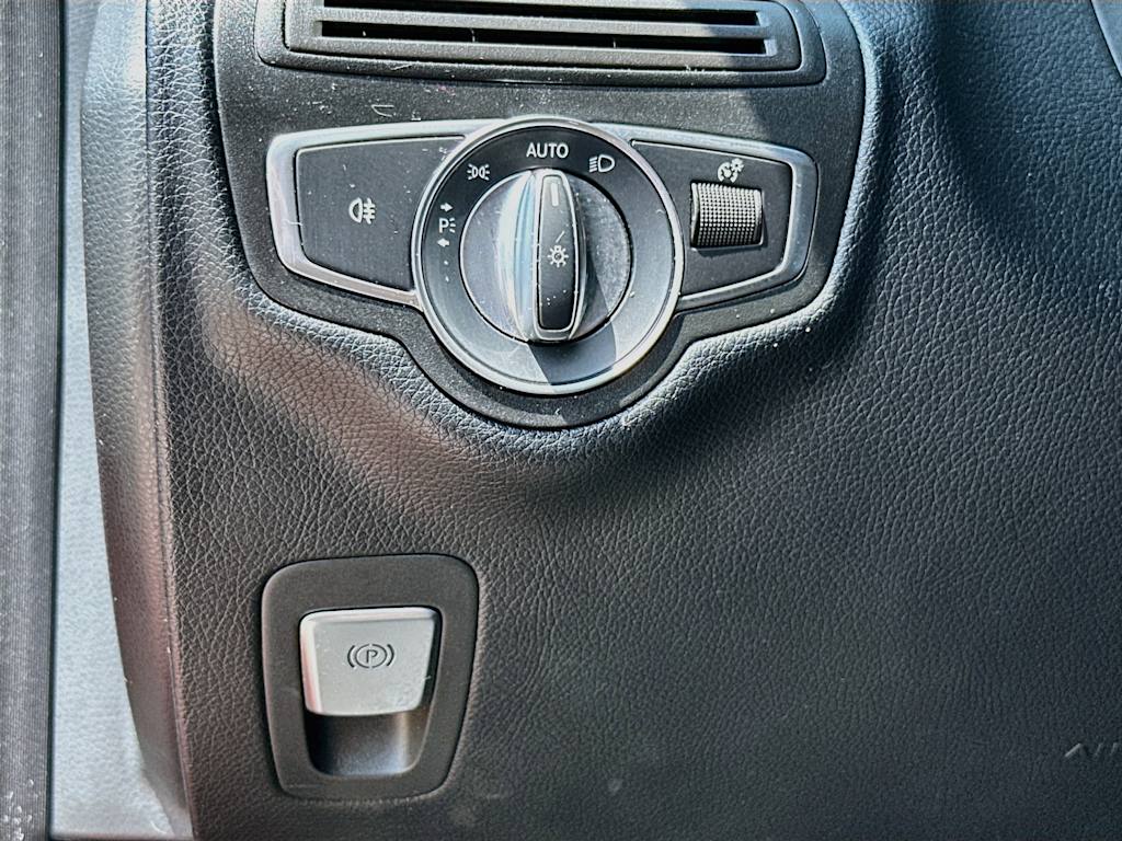 Thumbnail: 2019 Mercedes-Benz C-Class - 22