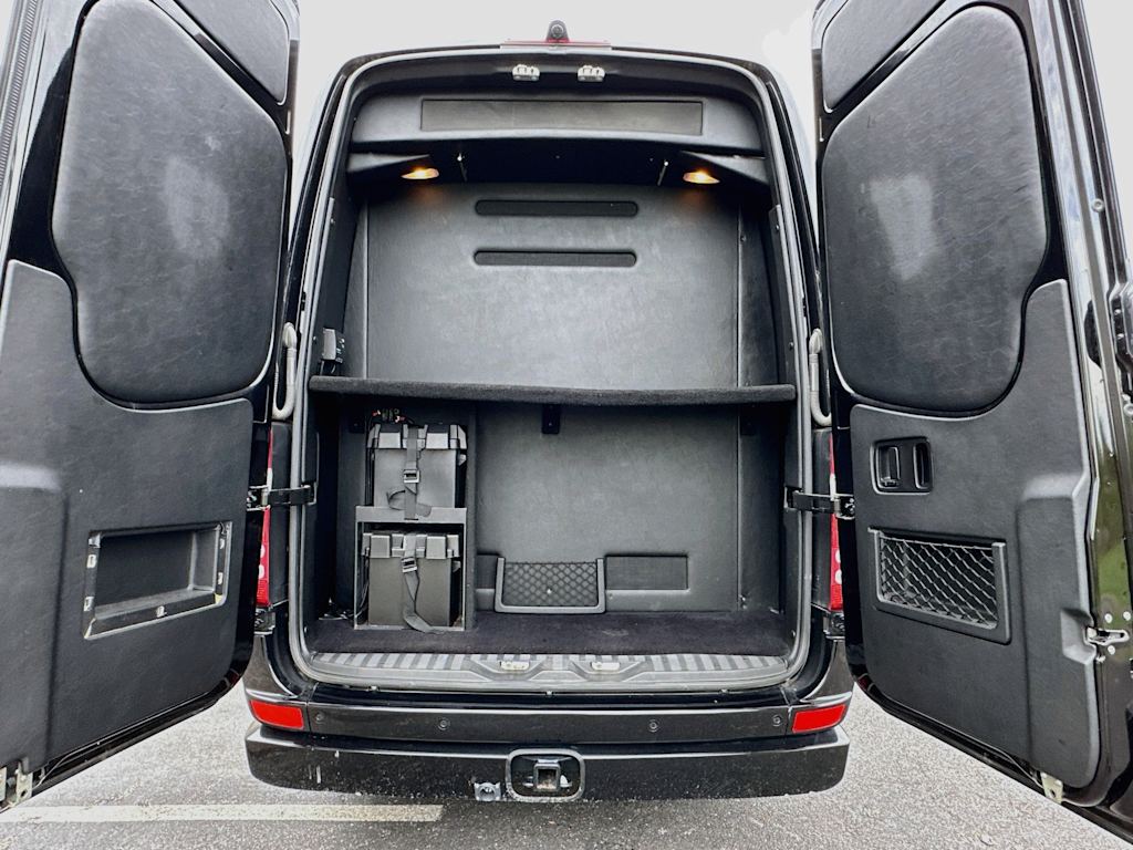 Thumbnail: 2015 Mercedes-Benz Sprinter - 31