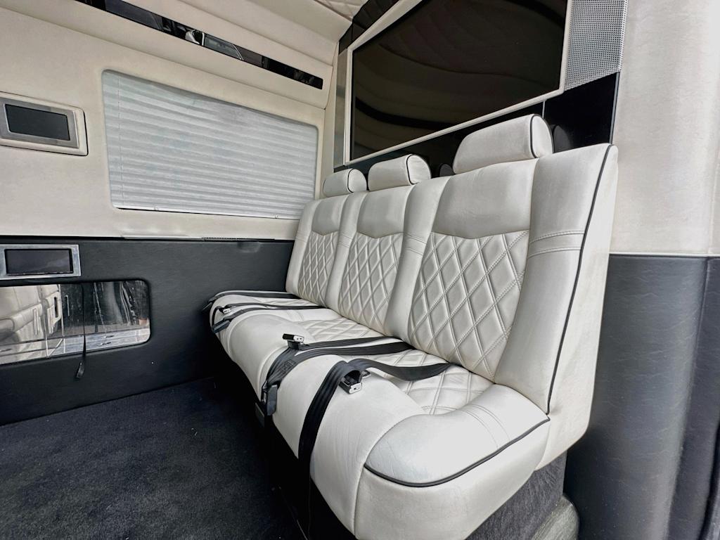 Thumbnail: 2015 Mercedes-Benz Sprinter - 34