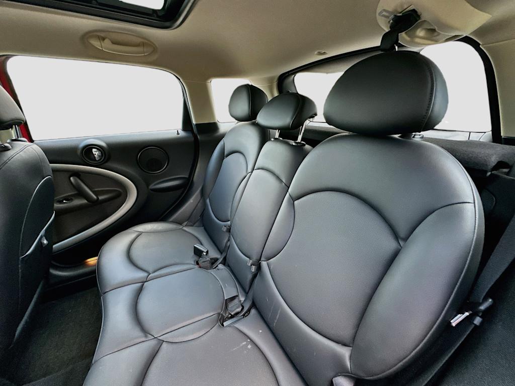 Thumbnail: 2012 MINI Cooper Countryman - 13