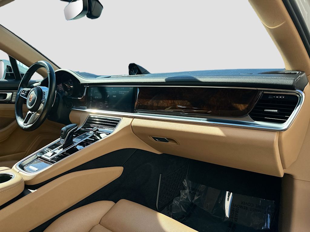 Thumbnail: 2018 Porsche Panamera - 34