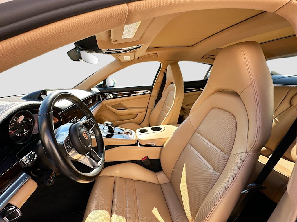 Thumbnail: 2018 Porsche Panamera - 10