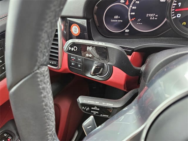 Thumbnail: 2023 Porsche Cayenne - 28