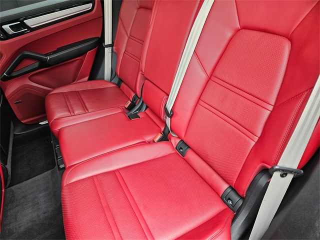 Thumbnail: 2023 Porsche Cayenne - 23