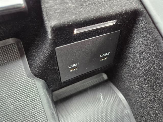 Thumbnail: 2023 Porsche Cayenne - 32