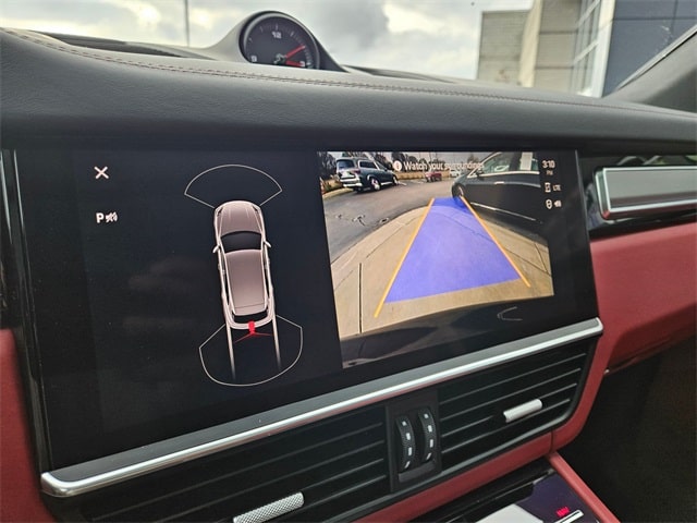 Thumbnail: 2023 Porsche Cayenne - 30