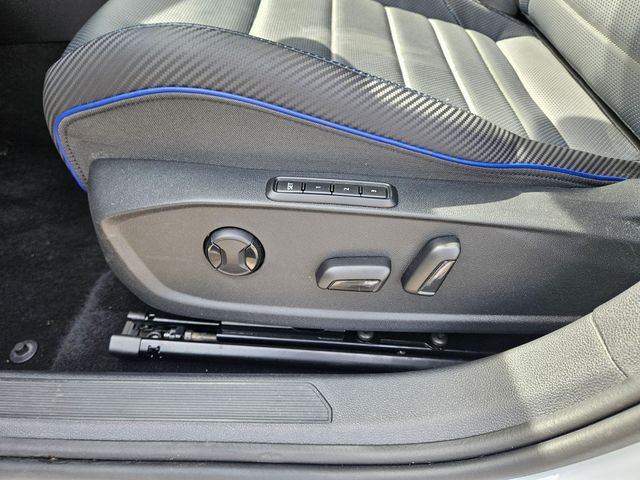 Thumbnail: 2024 Volkswagen Golf - 23