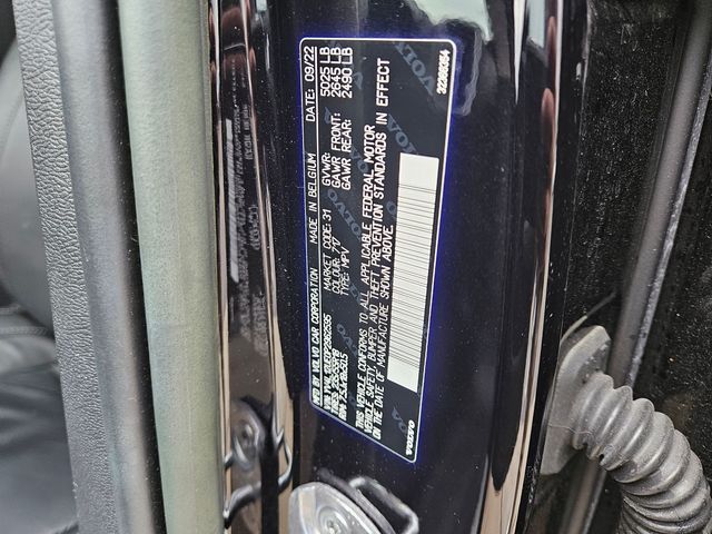 Thumbnail: 2023 Volvo XC40 - 20