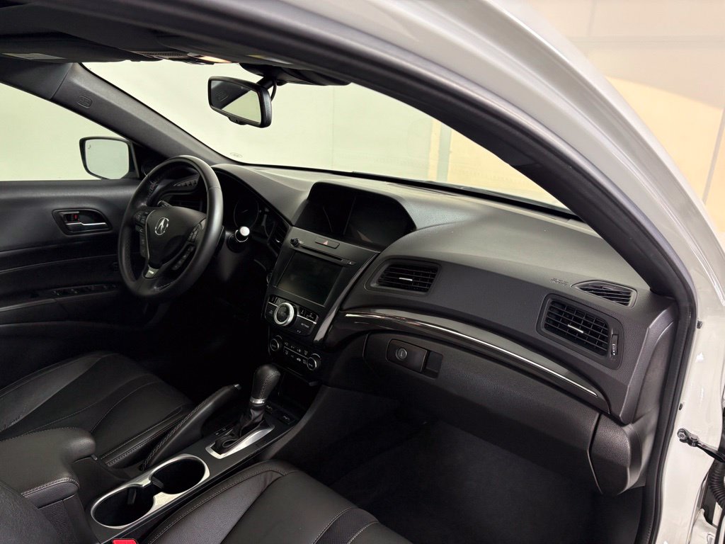 Thumbnail: 2019 Acura ILX - 2