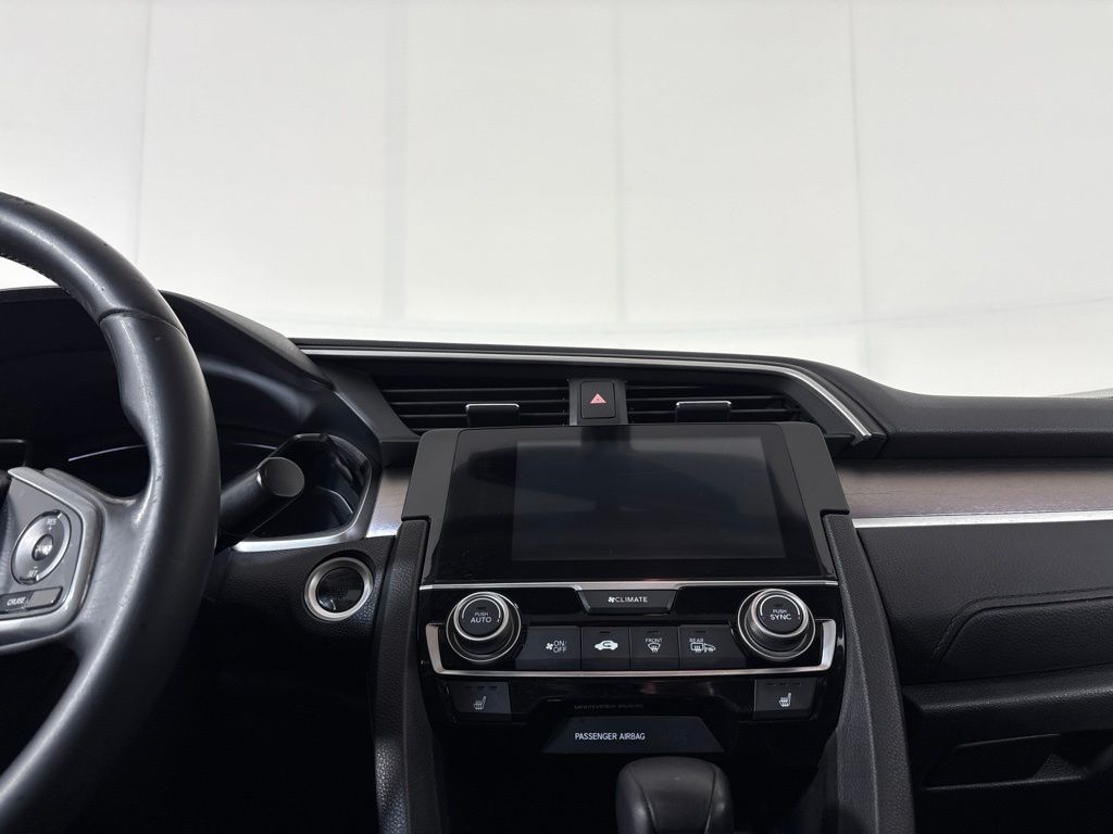 Thumbnail: 2016 Honda Civic - 15