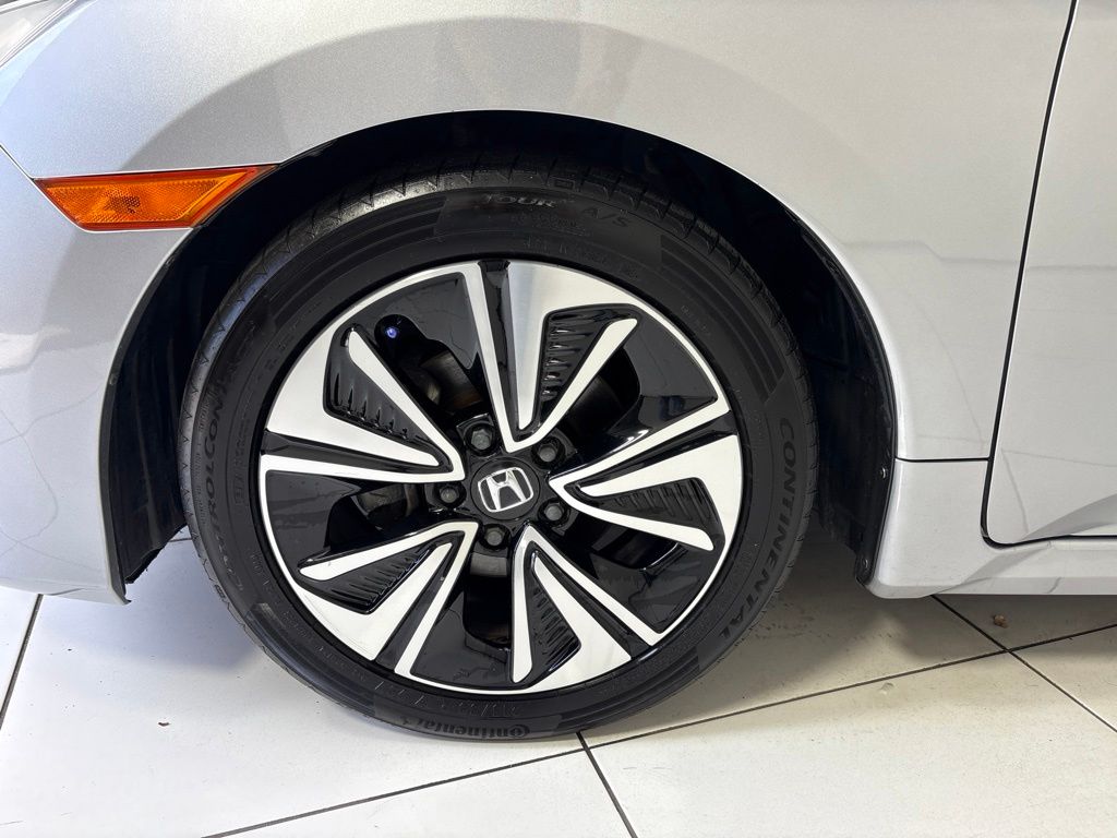 Thumbnail: 2016 Honda Civic - 7