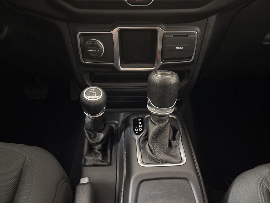 Thumbnail: 2020 Jeep Wrangler - 16