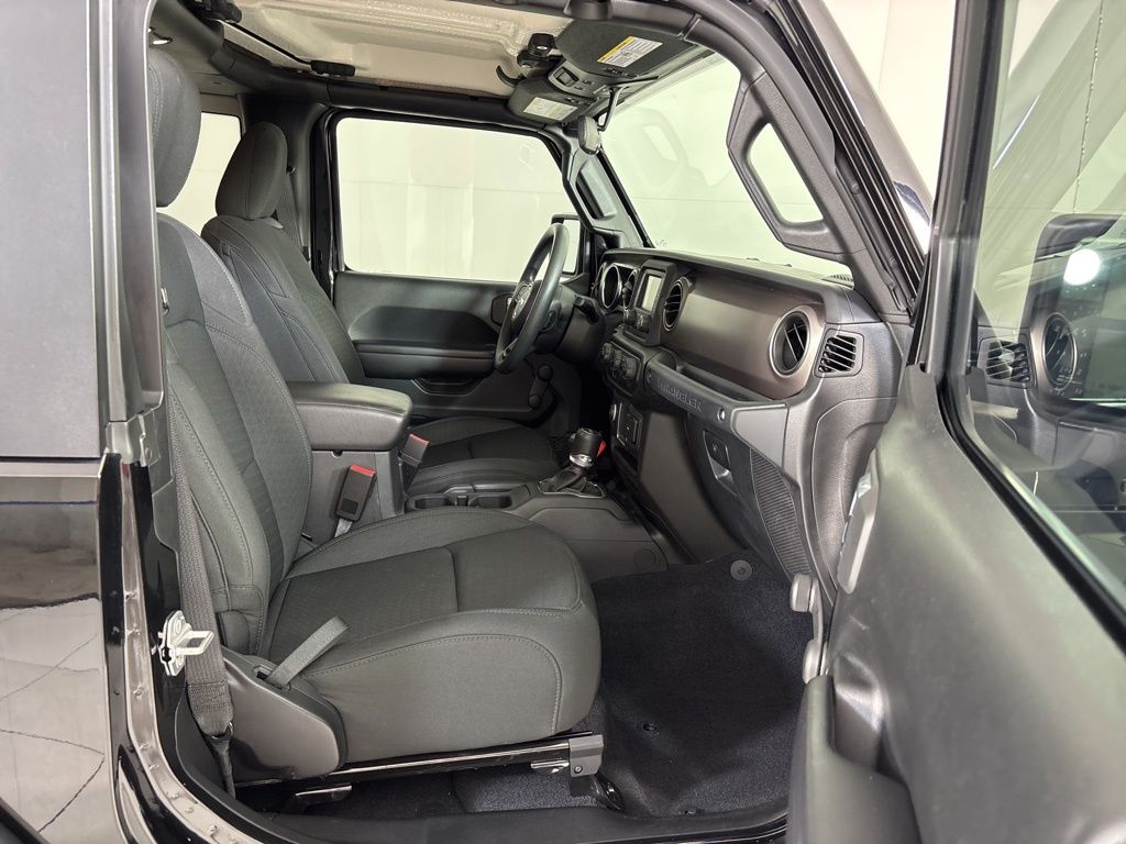 Thumbnail: 2020 Jeep Wrangler - 12