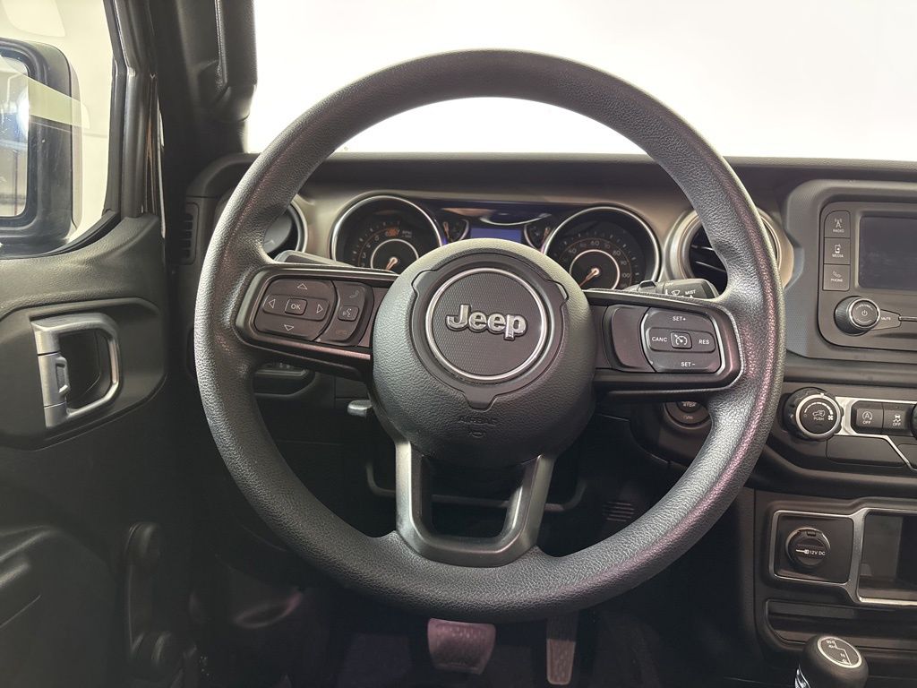 Thumbnail: 2020 Jeep Wrangler - 14
