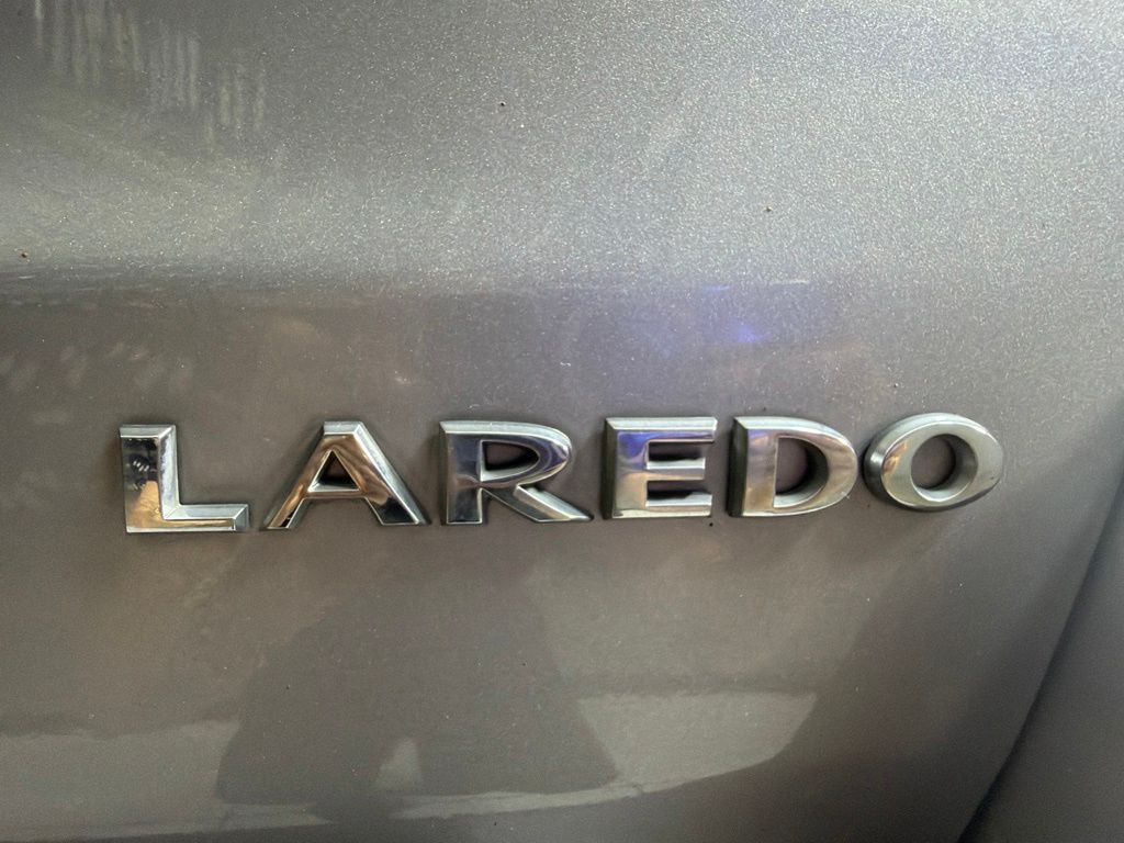 Thumbnail: 2017 Jeep Grand Cherokee - 23