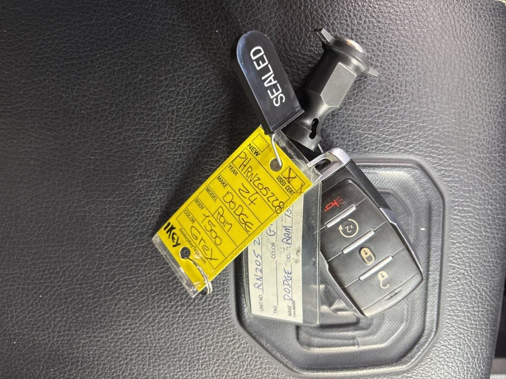 Thumbnail: 2024 RAM 1500 - 18