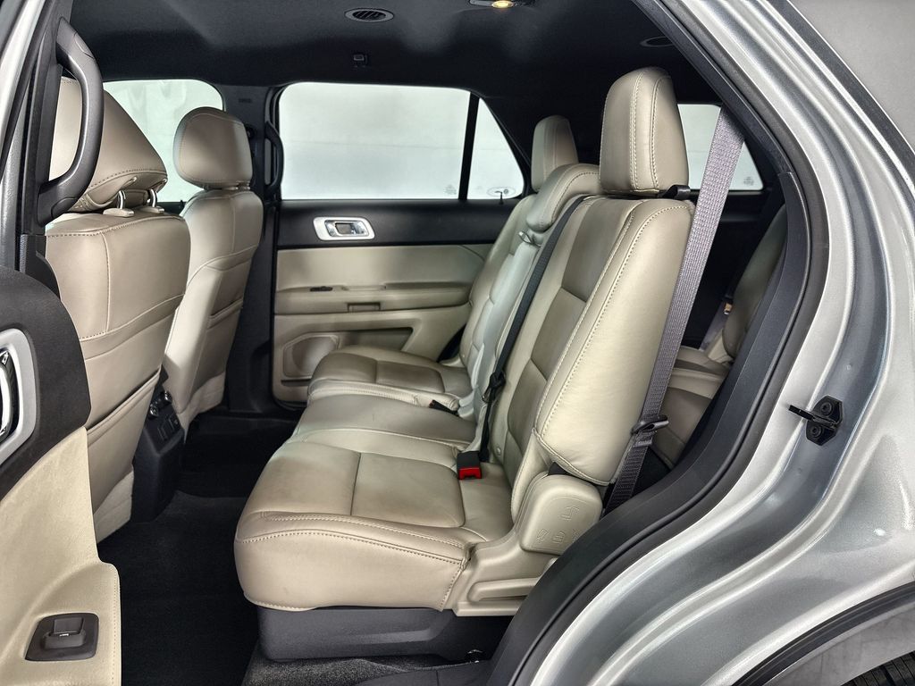 Thumbnail: 2015 Ford Explorer - 12
