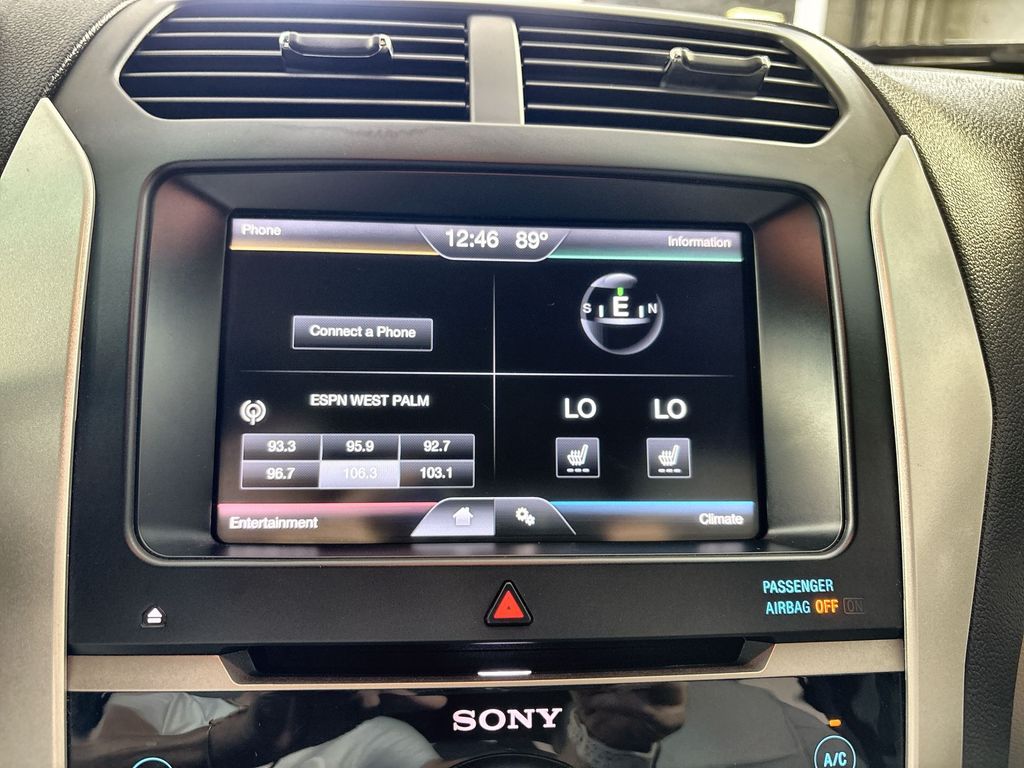 Thumbnail: 2015 Ford Explorer - 13