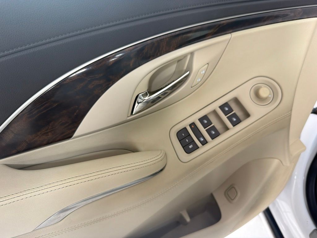 Thumbnail: 2015 Buick LaCrosse - 24