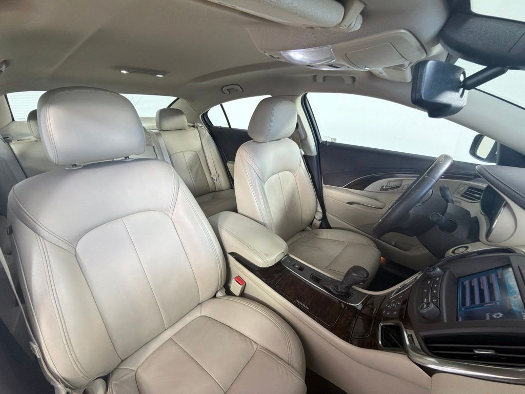 Thumbnail: 2015 Buick LaCrosse - 31