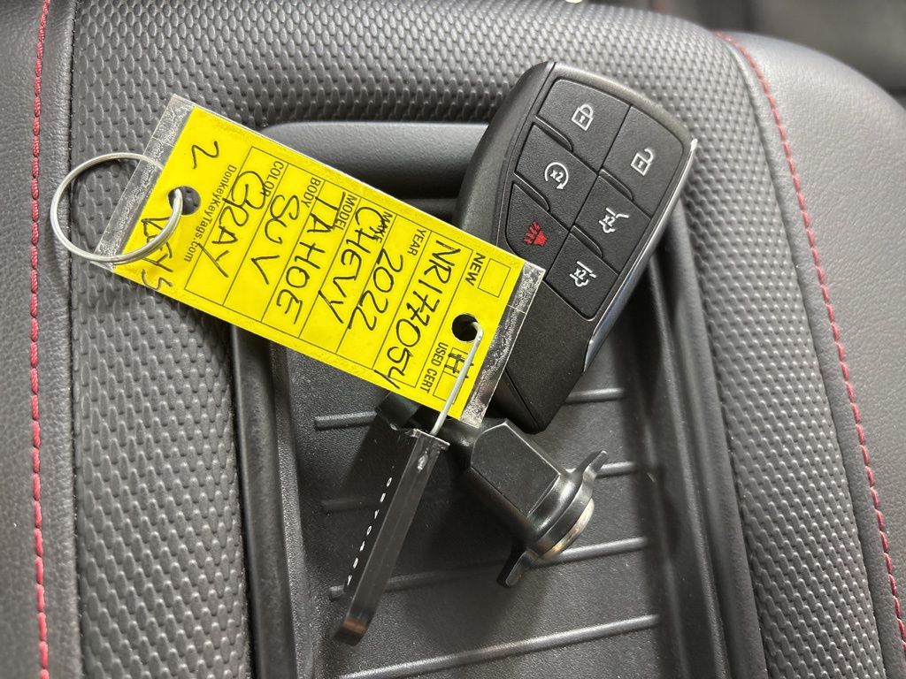 Thumbnail: 2022 Chevrolet Tahoe - 18