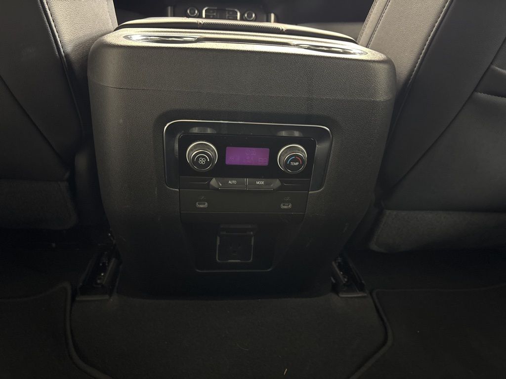 Thumbnail: 2022 Chevrolet Tahoe - 29