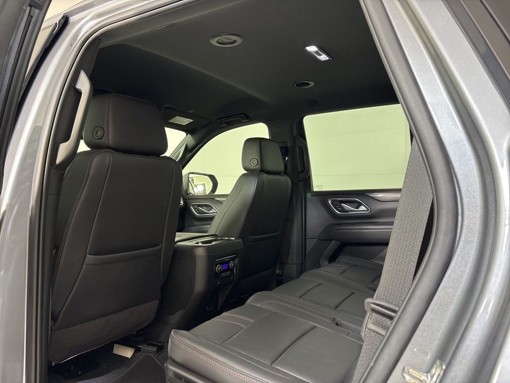 Thumbnail: 2022 Chevrolet Tahoe - 25