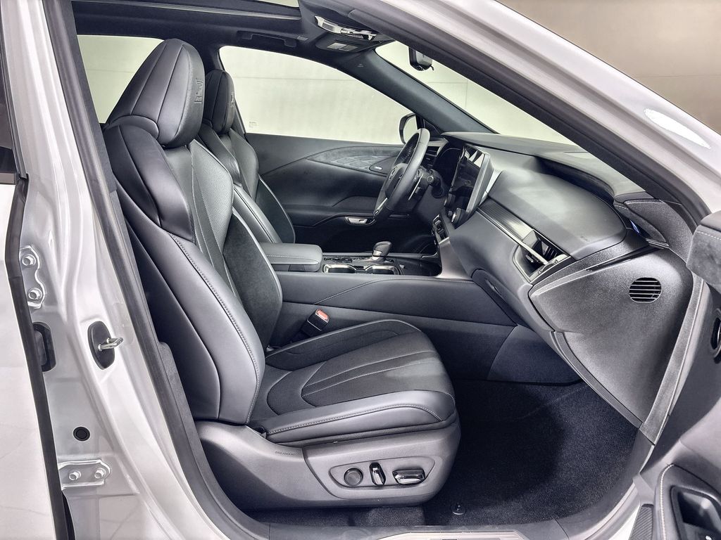 Thumbnail: 2024 Lexus RX - 10