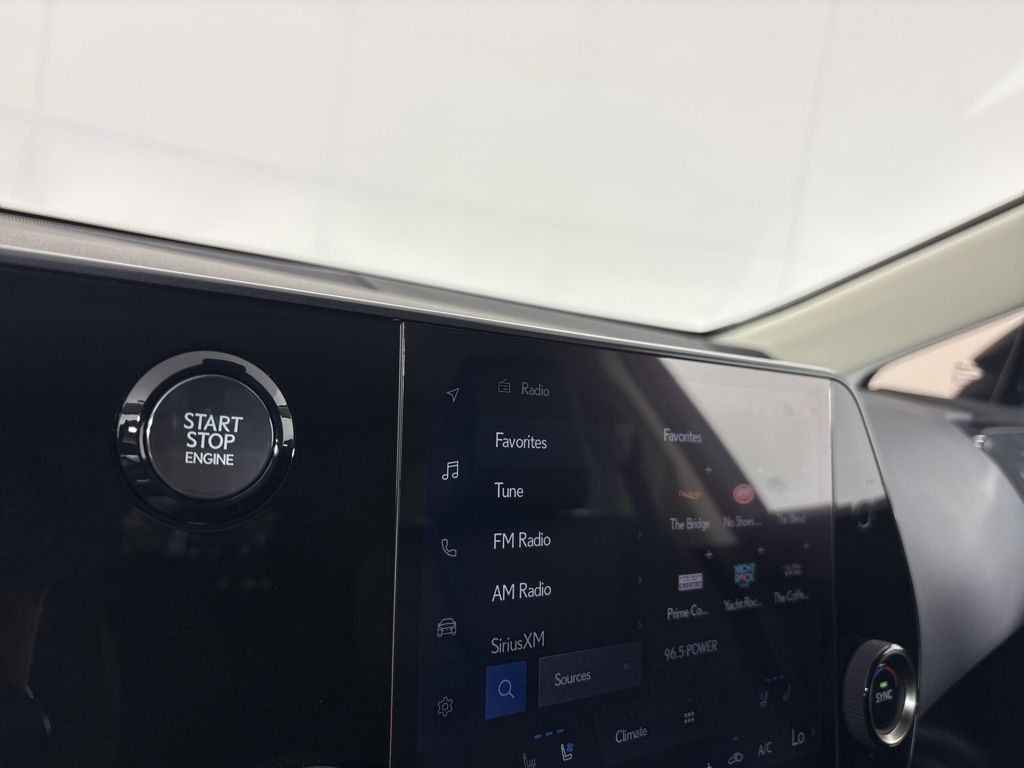 Thumbnail: 2024 Lexus ES - 33