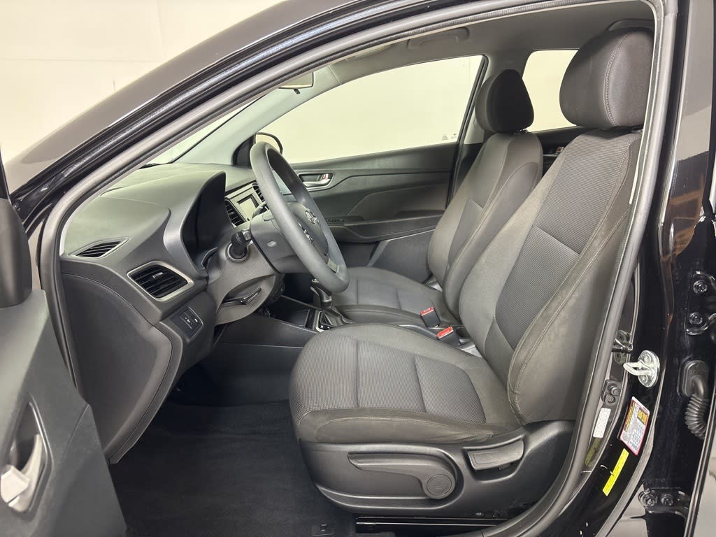 Thumbnail: 2022 Hyundai Accent - 10