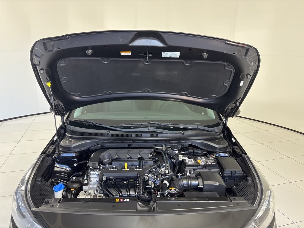 Thumbnail: 2022 Hyundai Accent - 7