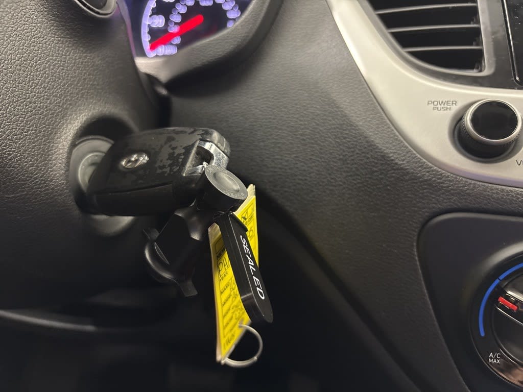 Thumbnail: 2022 Hyundai Accent - 30