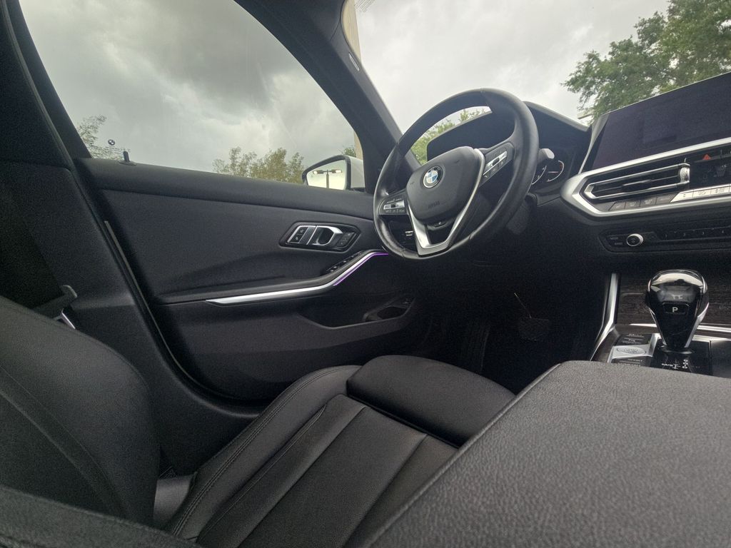 Thumbnail: 2020 BMW 3 Series - 9