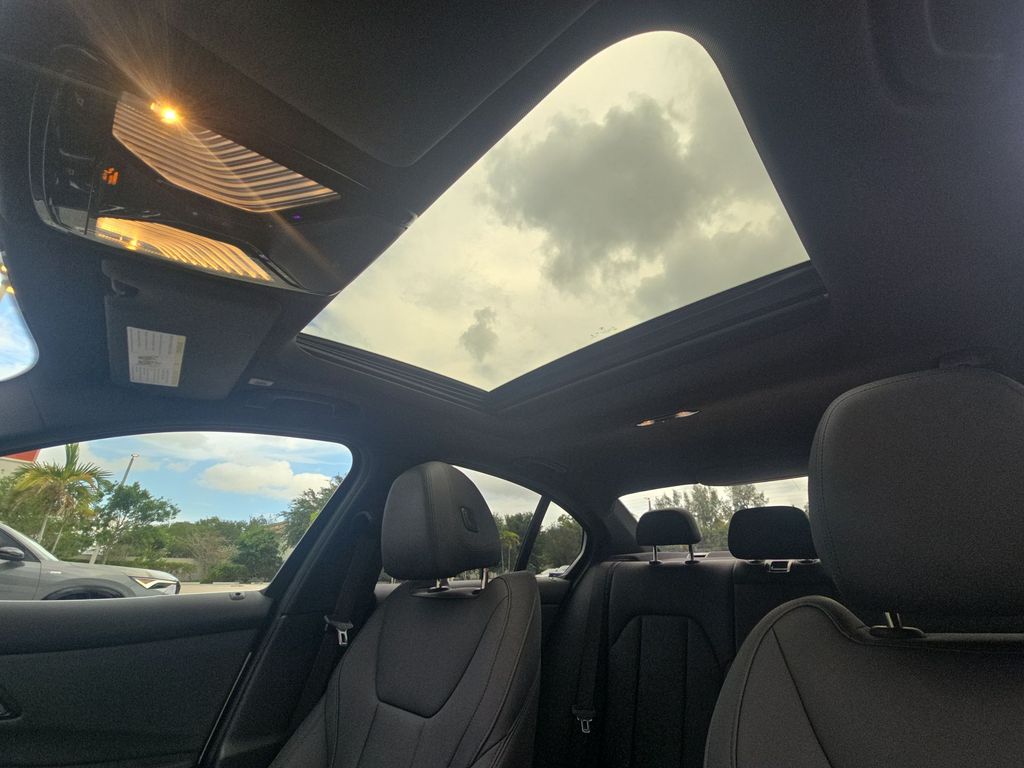Thumbnail: 2020 BMW 3 Series - 26