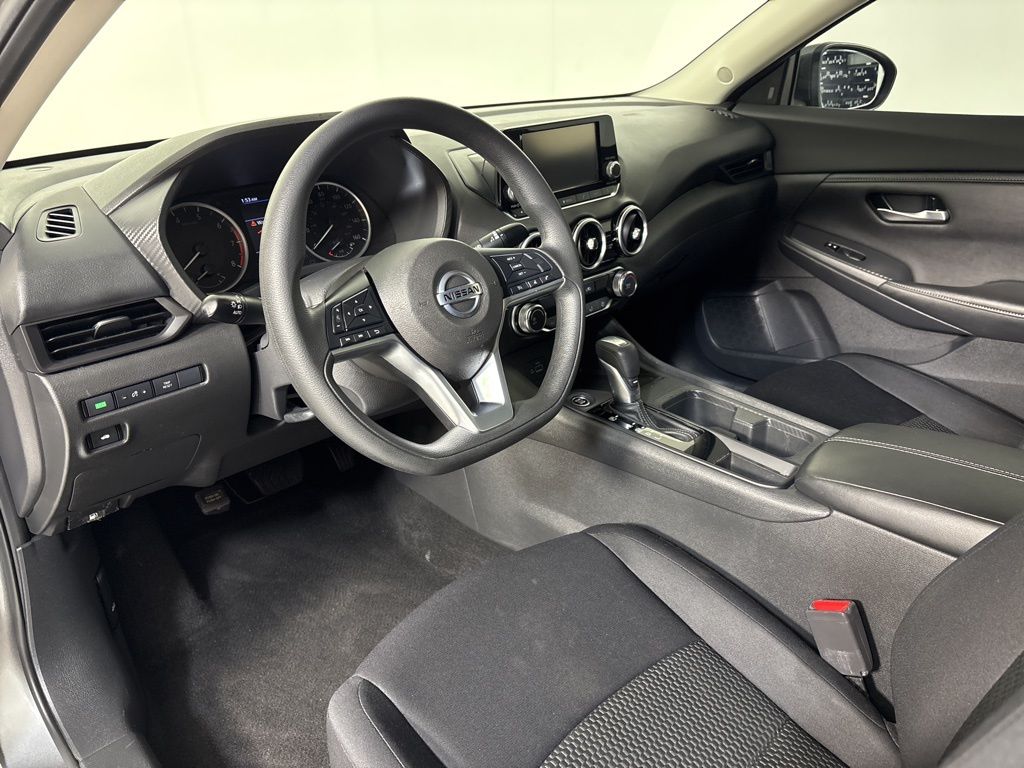 Thumbnail: 2021 Nissan Sentra - 9