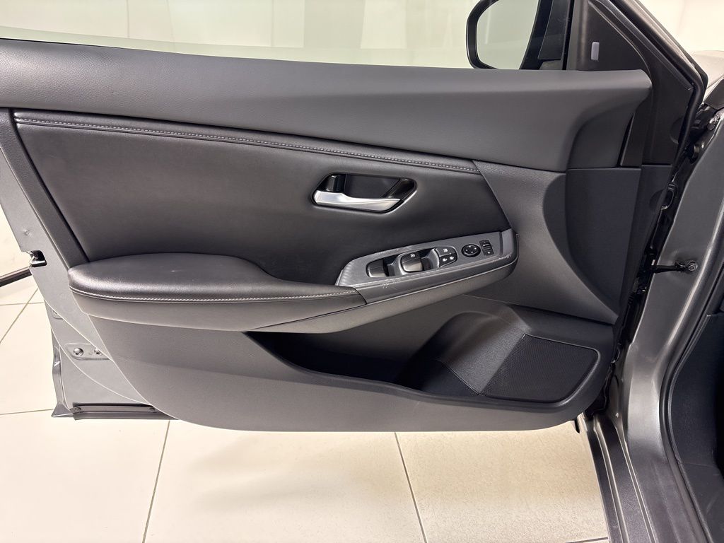 Thumbnail: 2021 Nissan Sentra - 25