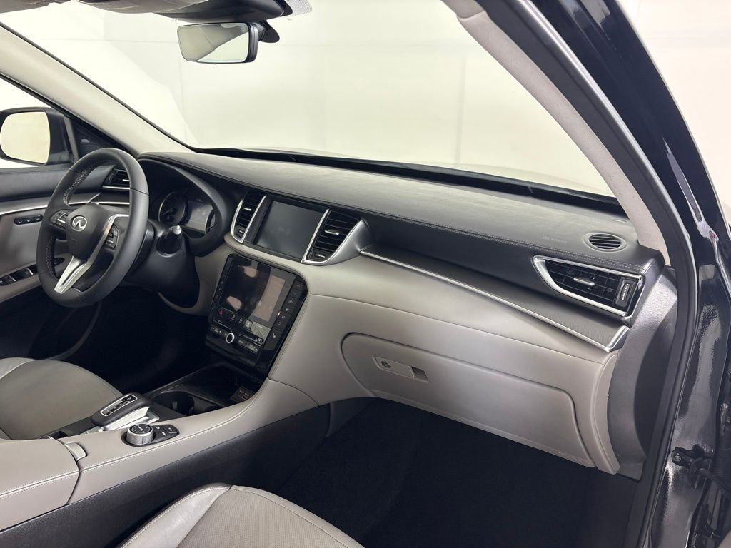 Thumbnail: 2023 INFINITI QX50 - 2