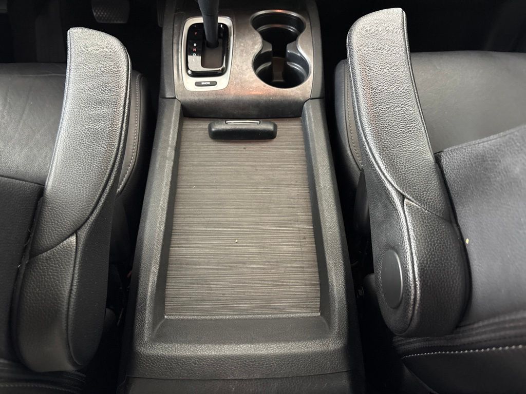 Thumbnail: 2017 Honda Pilot - 29