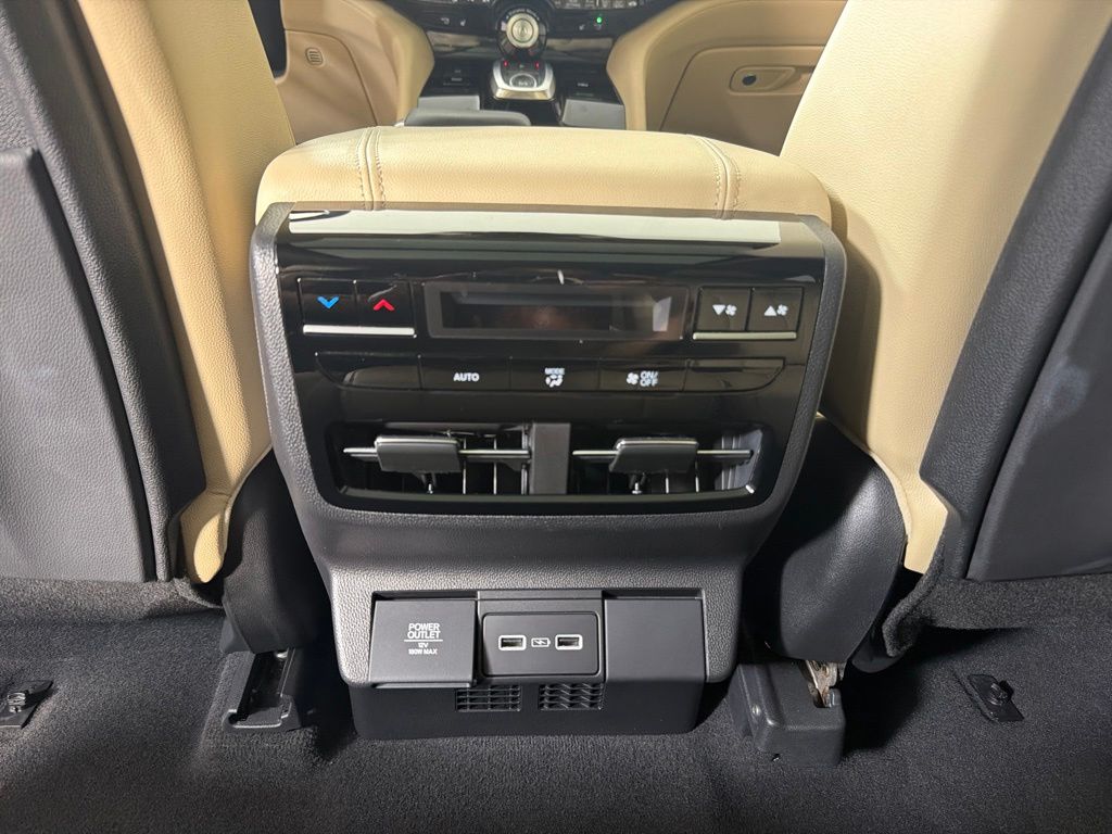 Thumbnail: 2023 Acura MDX - 30