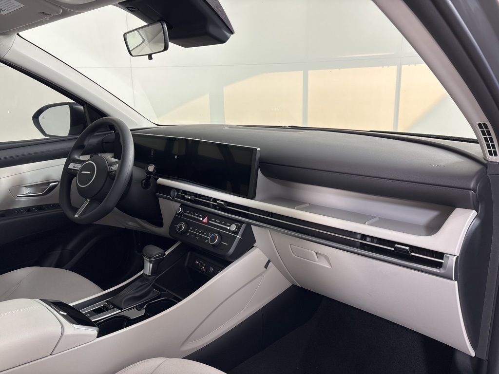 Thumbnail: 2026 Hyundai Tucson - 3