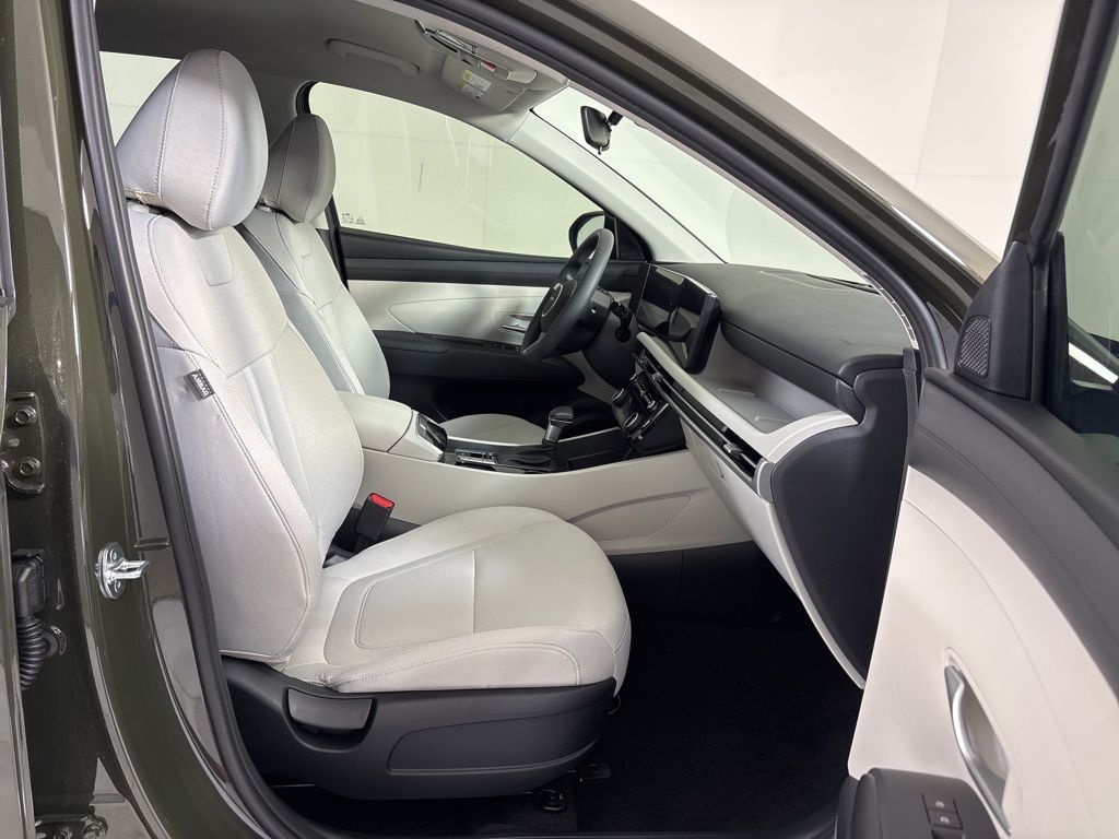 Thumbnail: 2026 Hyundai Tucson - 10