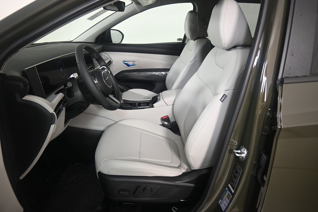 Thumbnail: 2025 Hyundai Tucson - 10