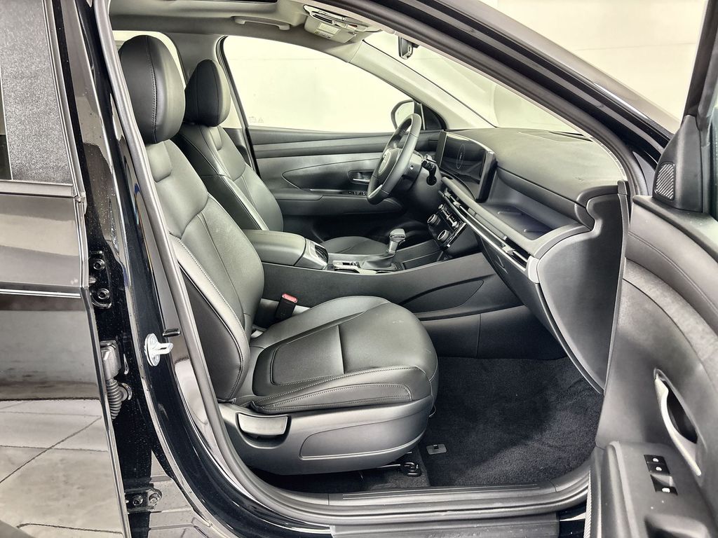 Thumbnail: 2026 Hyundai Tucson - 8