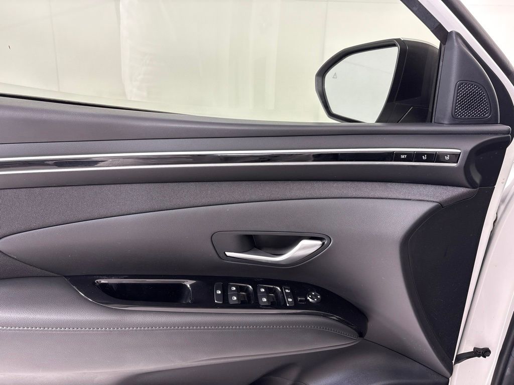 Thumbnail: 2023 Hyundai Tucson - 25